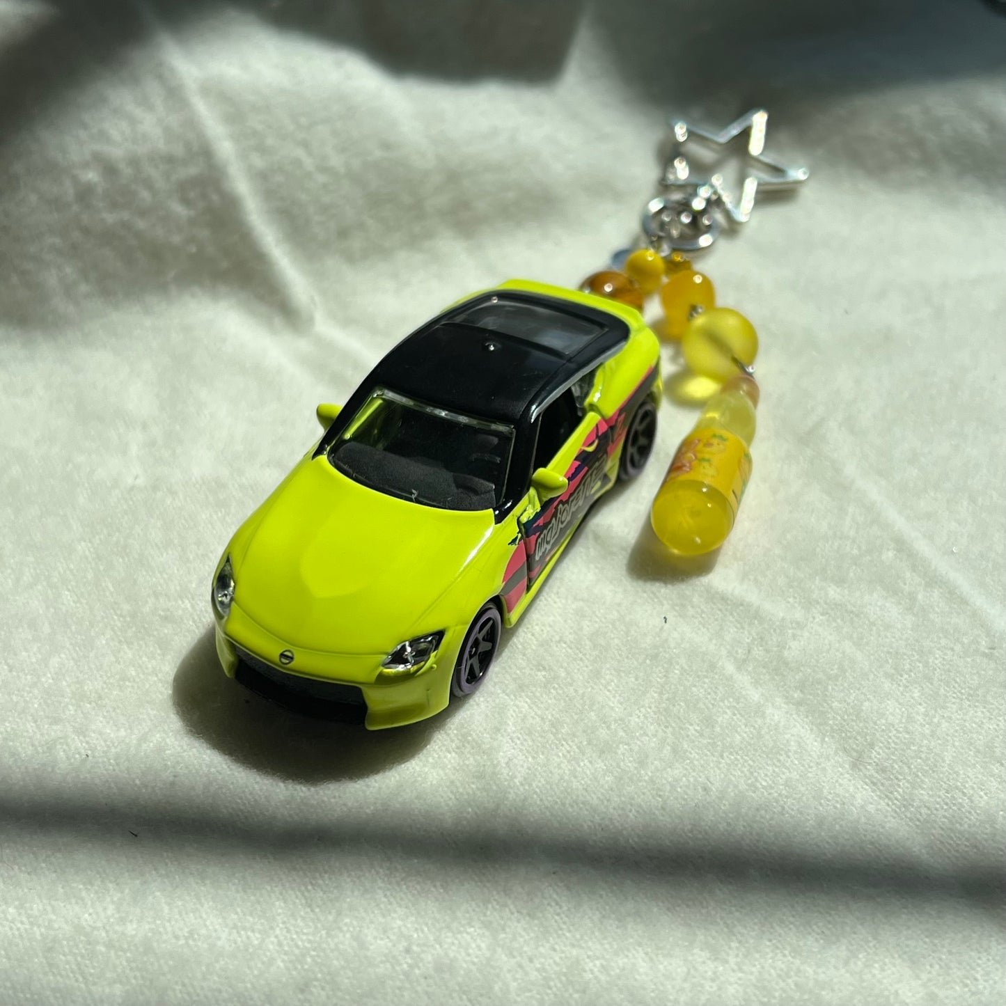 Nissan 400z Beaded Keychain