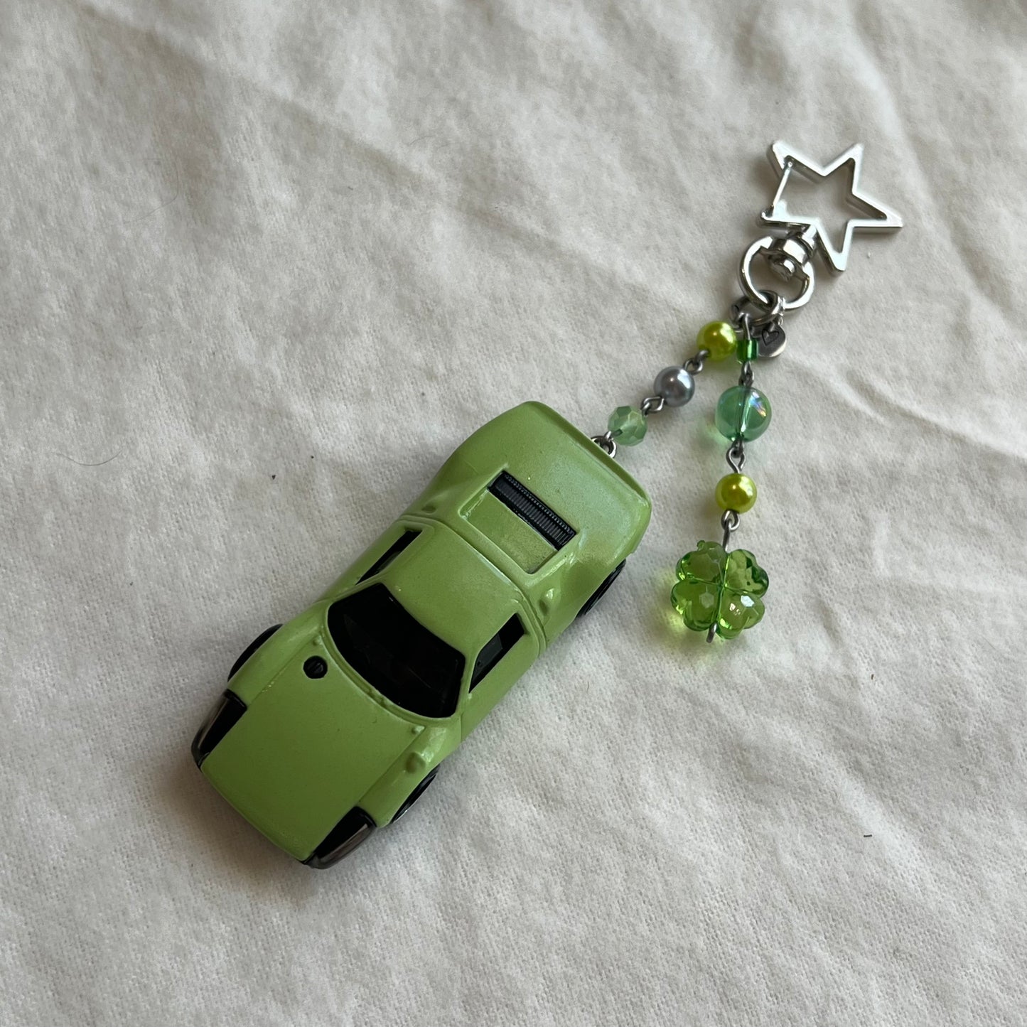 Porsche 904 Carrera GTS Beaded Keychain