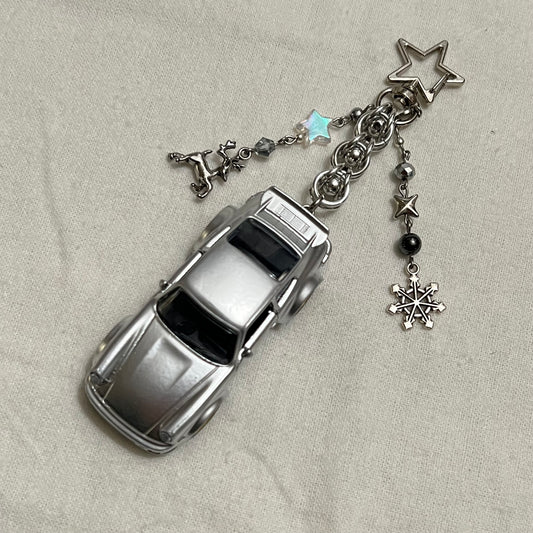Porsche 934 Beaded Keychain