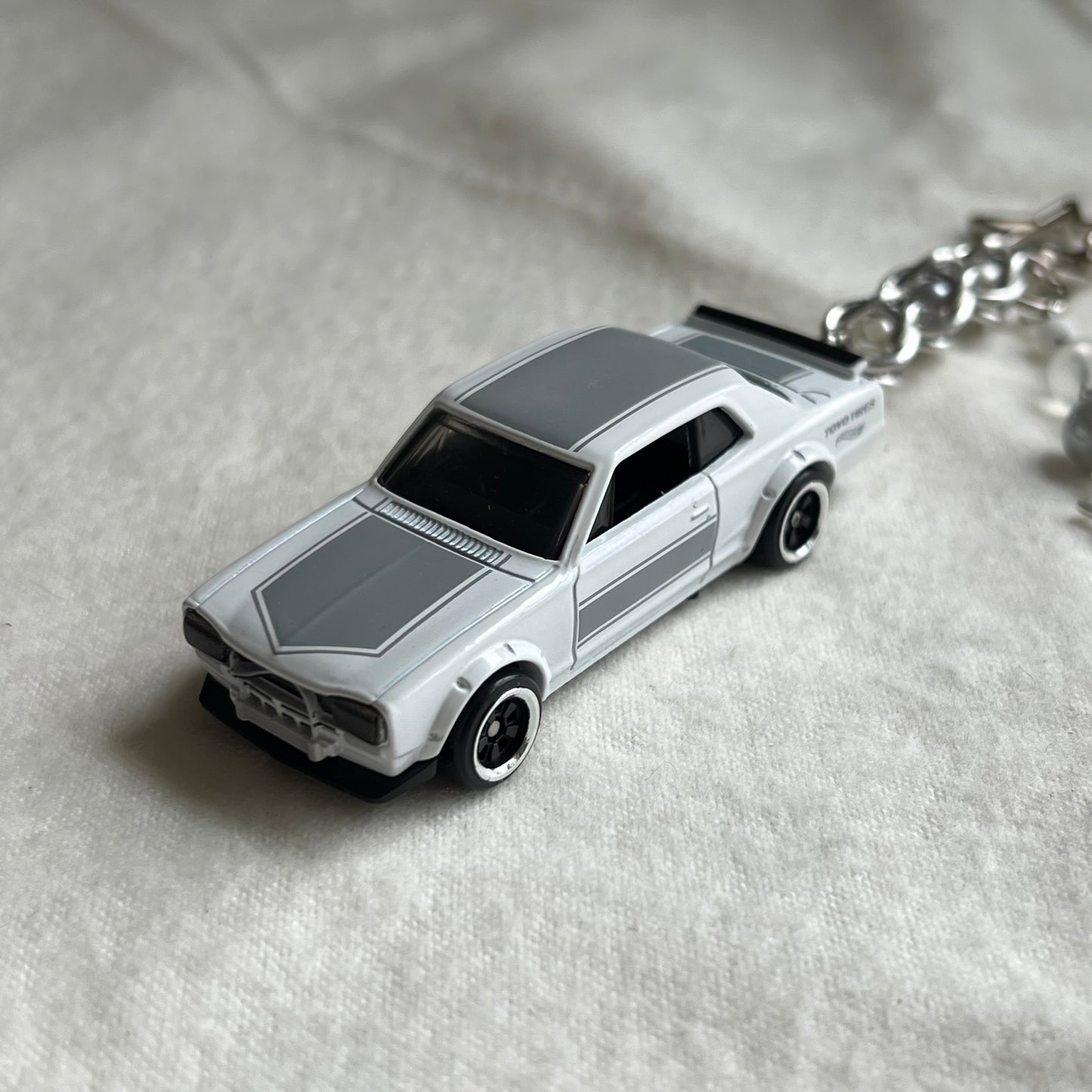 Nissan Skyline HT 2000gt-x Beaded Keychain