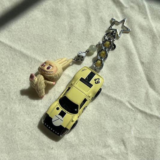 Porsche 904 Carrera GTS x Monster Beaded Keychain
