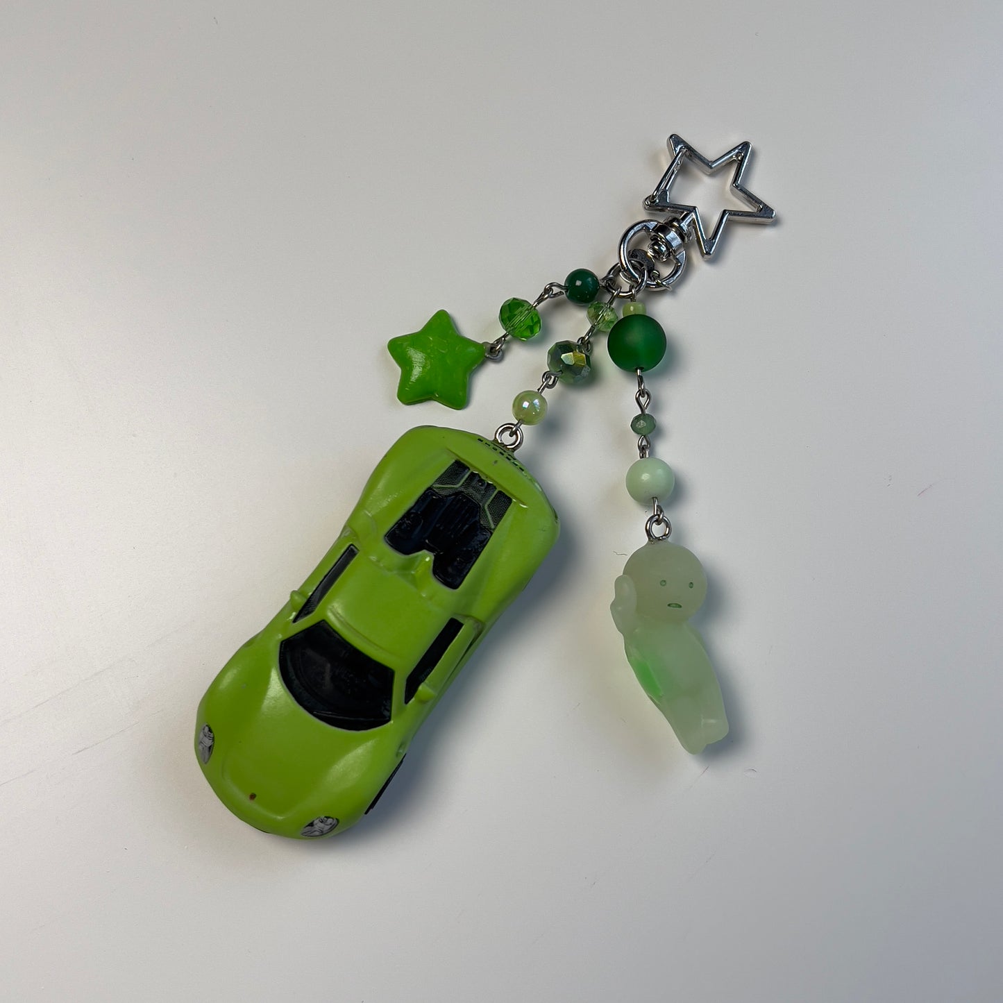 Porsche 918 Spyder X Green Man Beaded Keychain