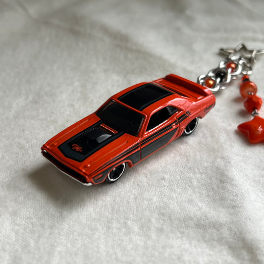 ‘71 Dodge Challenger Beaded Keychain