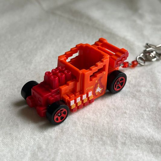 Pixel Shaker Beaded Keychain