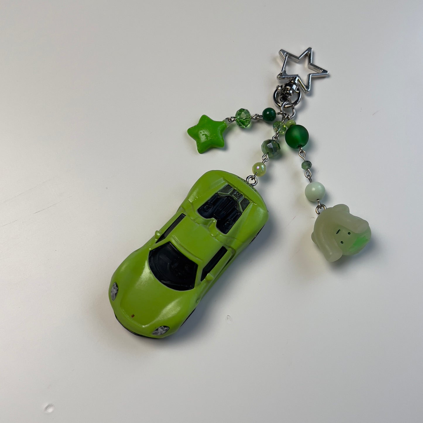 Porsche 918 Spyder X Green Man Beaded Keychain