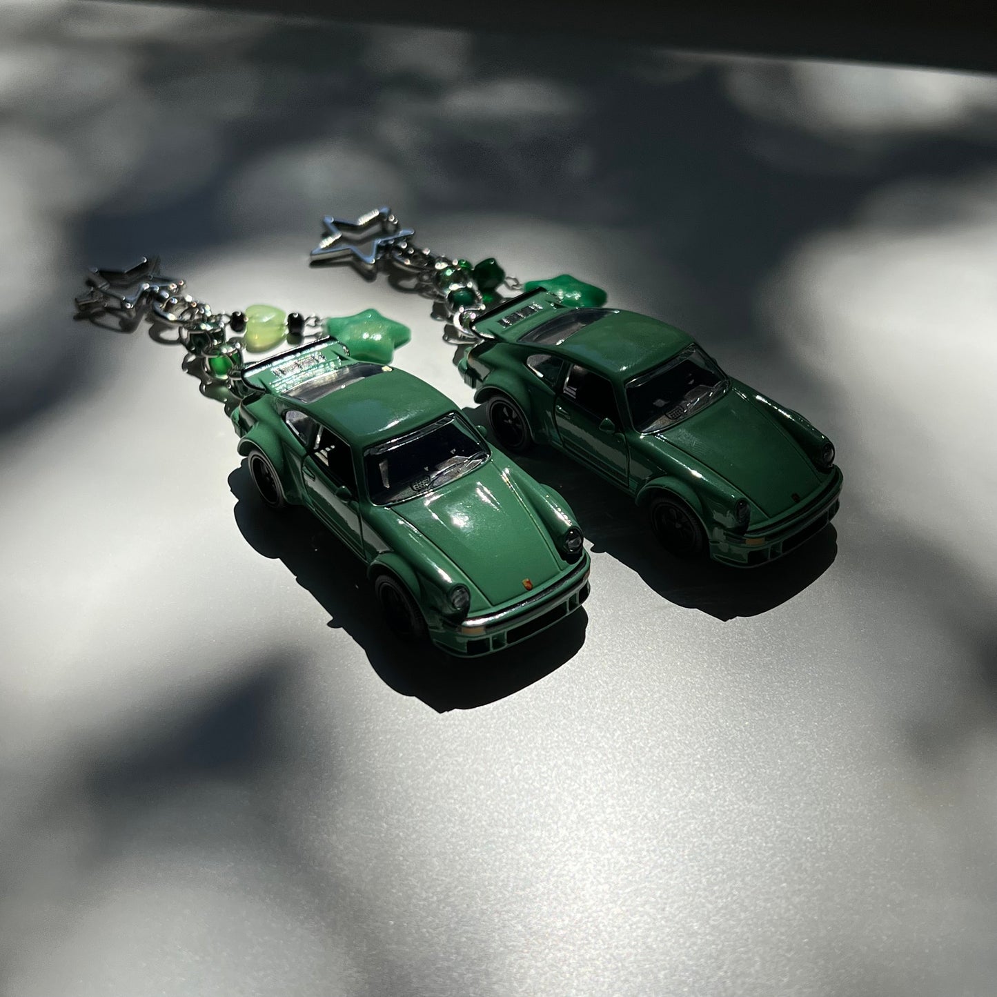 Porsche 934 Beaded Keychain