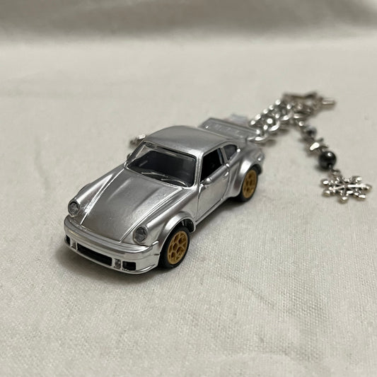 Porsche 934 Beaded Keychain