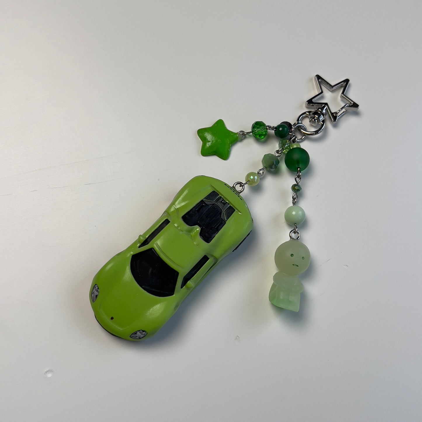 Porsche 918 Spyder X Green Man Beaded Keychain