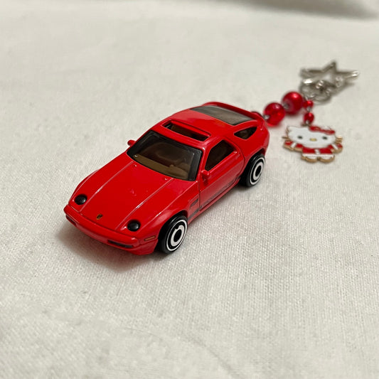 1983 Porsche 928S x Kitty Beaded Keychain