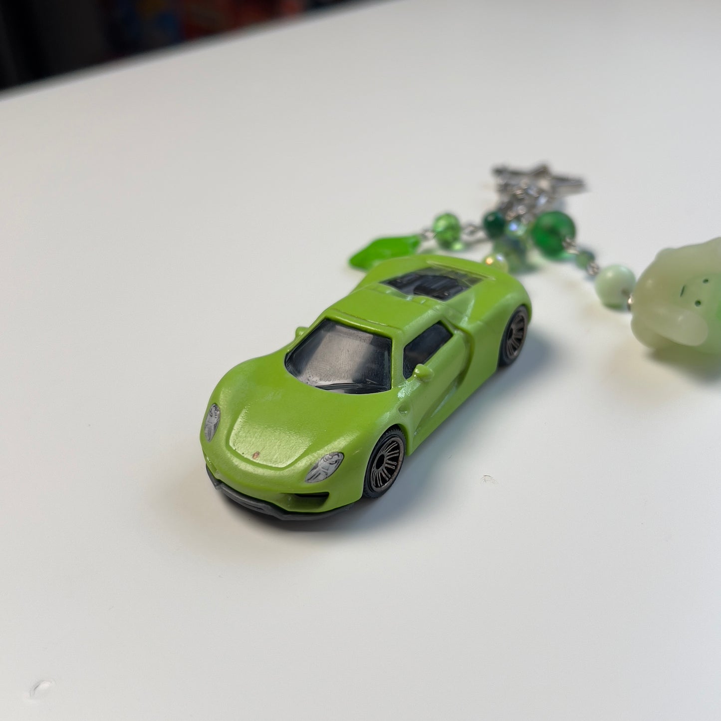 Porsche 918 Spyder X Green Man Beaded Keychain