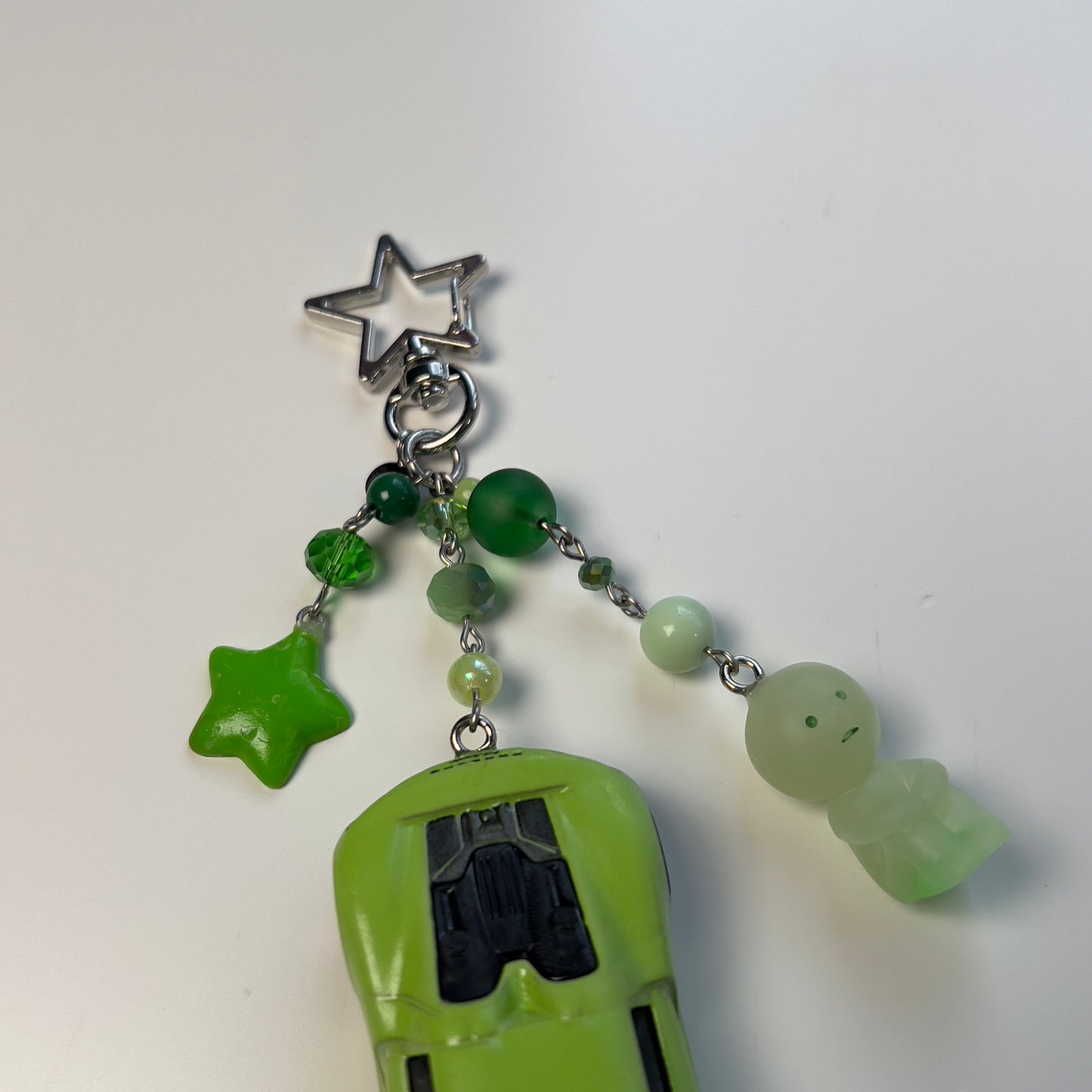 Porsche 918 Spyder X Green Man Beaded Keychain