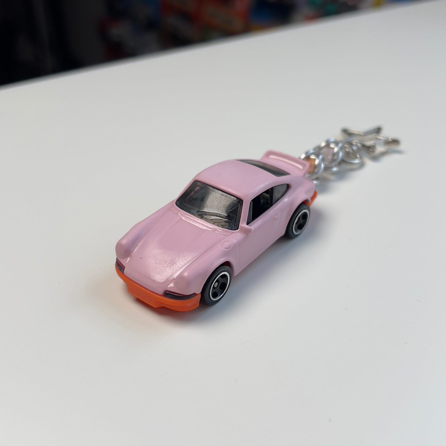 Porsche 911 Carrera RS 2.7 Beaded Keychain