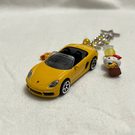 Porsche 718 Boxster x Kitty Beaded Keychain