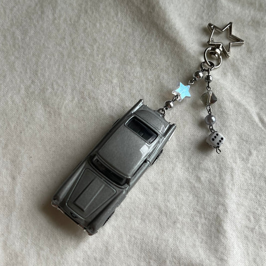 Aston Martin 1963 DB5 Beaded Keychain
