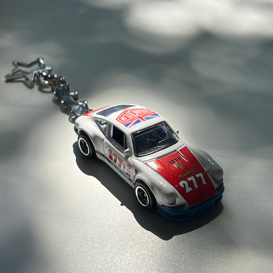 ‘71 Porsche 911 Beaded Keychain