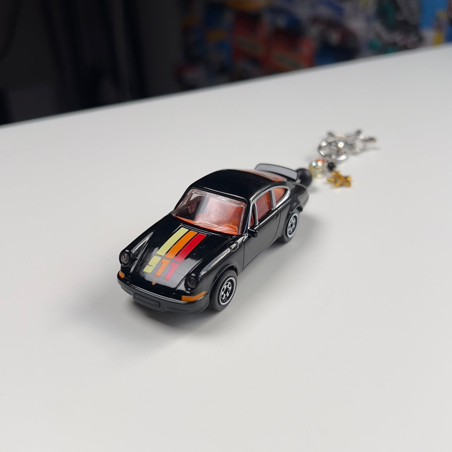 Porsche 911 Carrera RS 2.7 Beaded Keychain