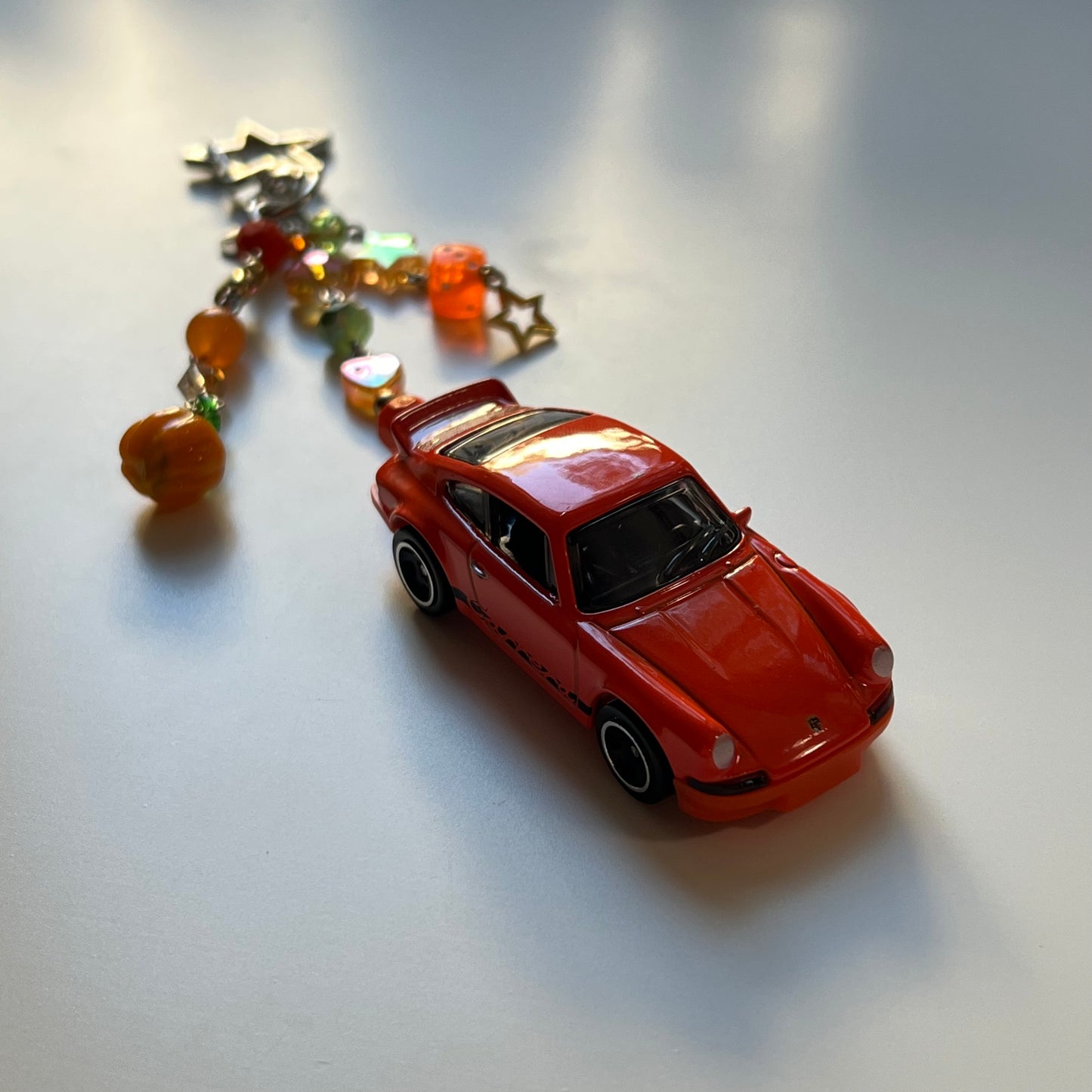 Porsche 911 Carrera RS 2.7 Beaded Keychain