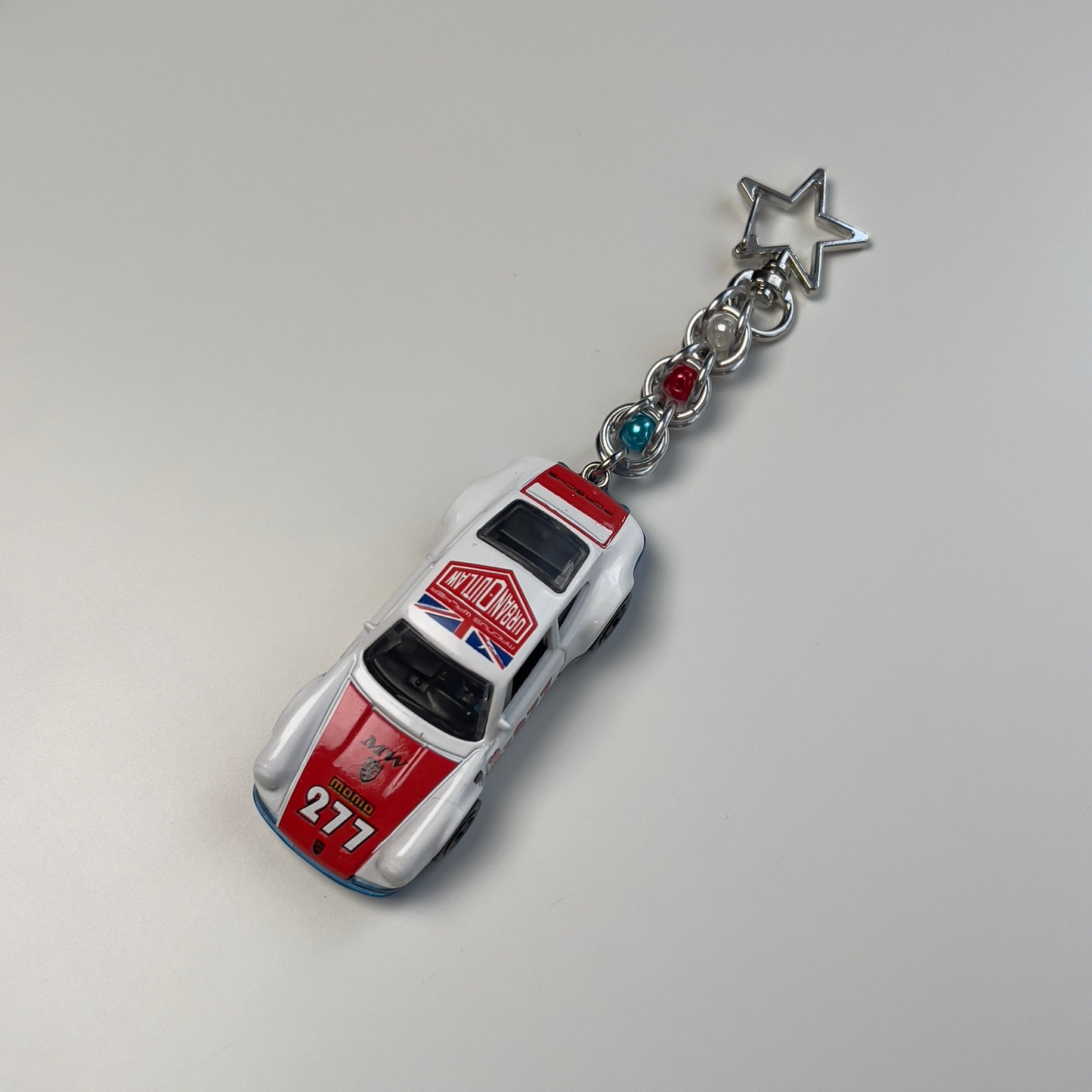 ‘71 Porsche 911 Beaded Keychain