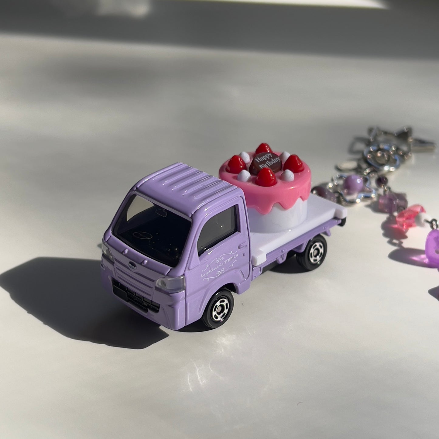 Birthday Delivery - Subaru Sambar Beaded Keychain