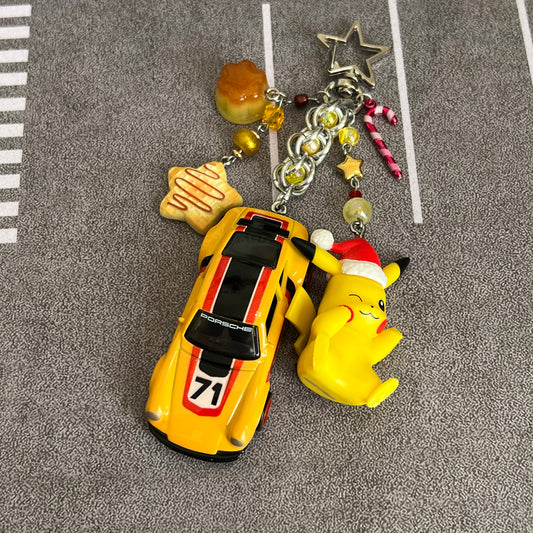 ‘71 Porsche 911 x Pika Beaded Keychain
