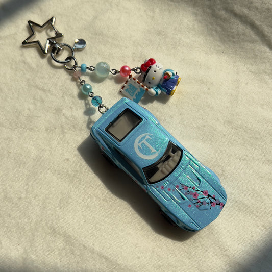 Nissan Datsun 240z & Blue Kitty Beaded Keychain