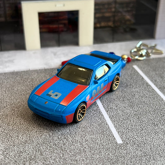 ‘89 Porsche 944 Turbo Beaded Keychain