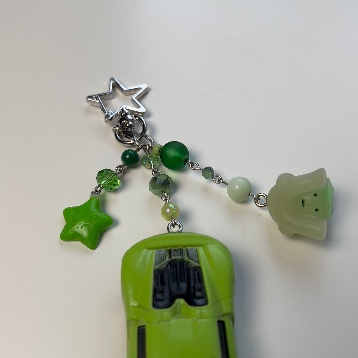 Porsche 918 Spyder X Green Man Beaded Keychain