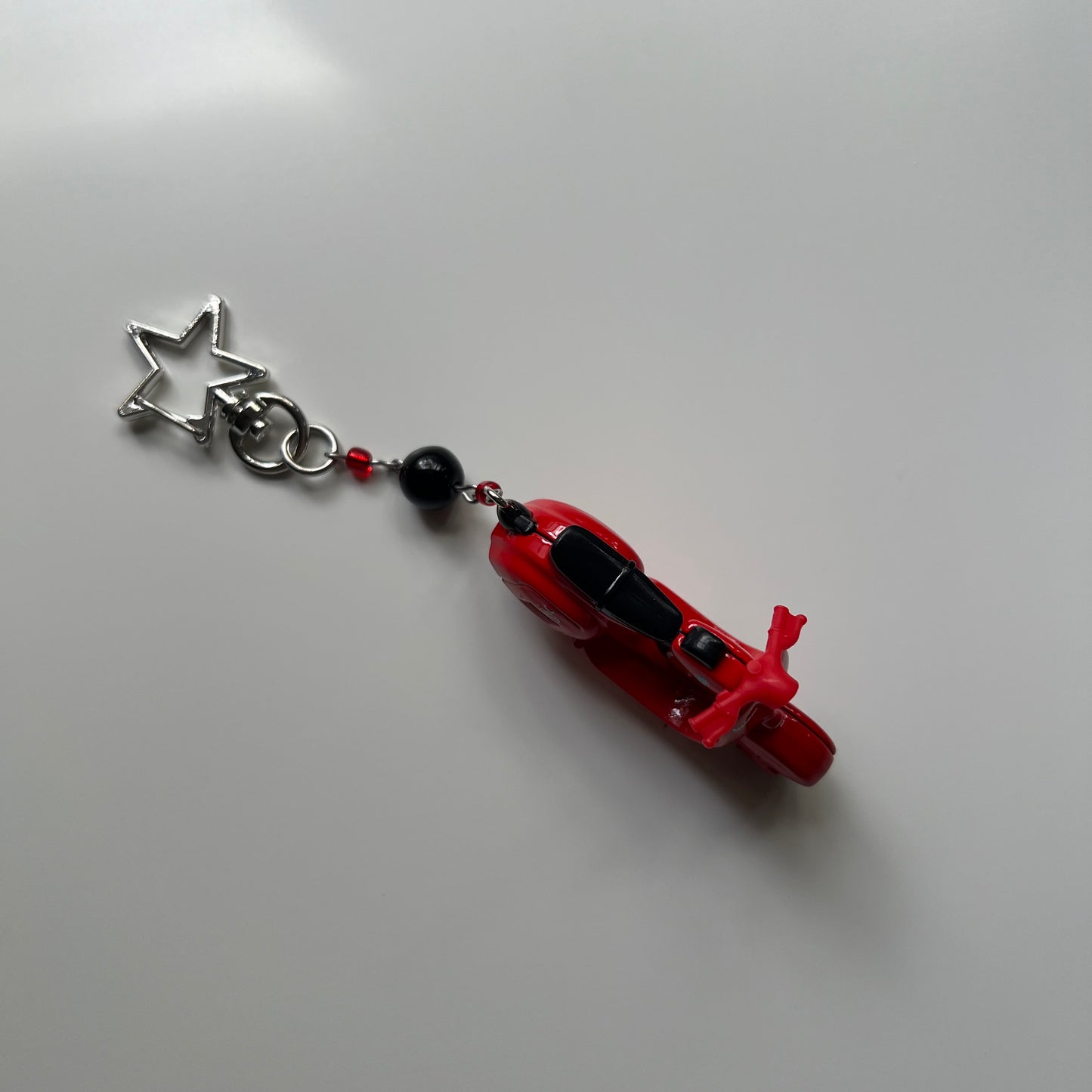 Vespa 90 SS Super Sprint (1996) Beaded Keychain