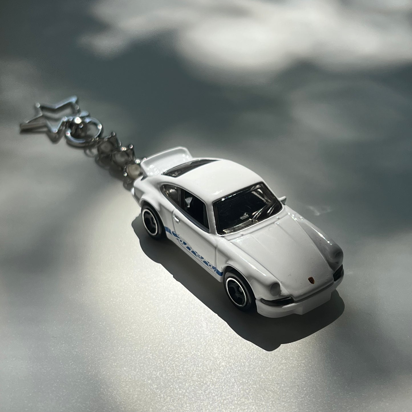 Porsche 911 Carrera RS 2.7 Beaded Keychain